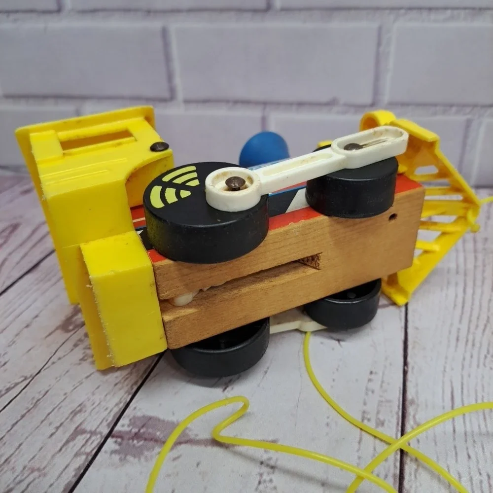 VTG Fisher Price Toot Toot Train 1964, Lot Of 3